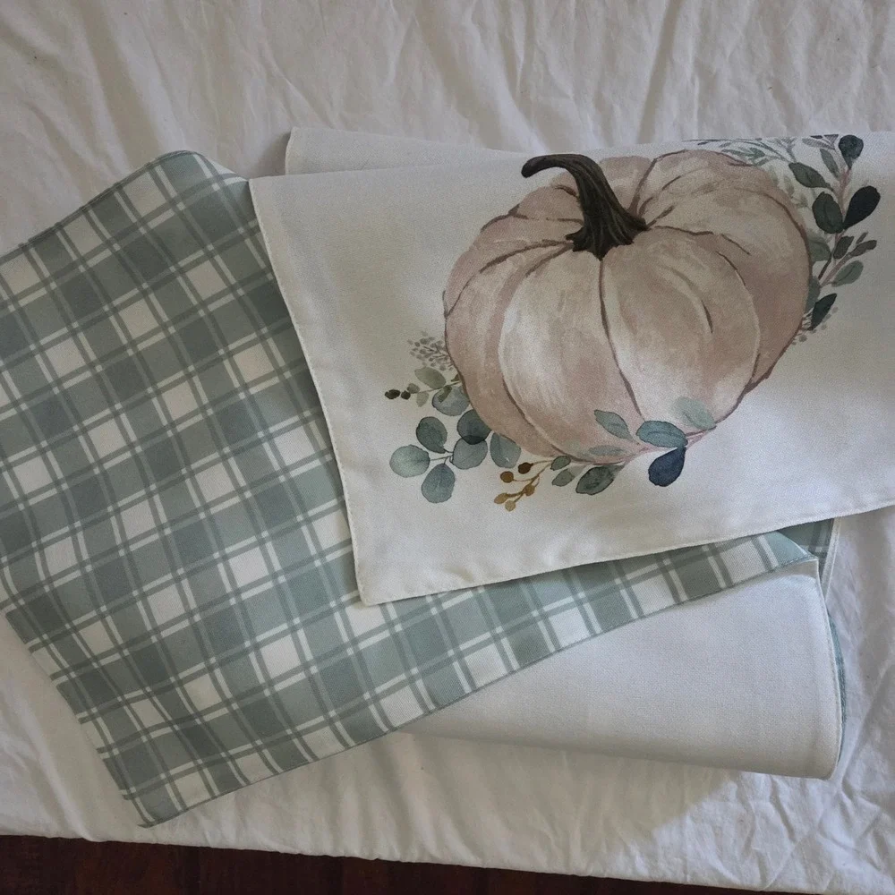 Pumpkin Placemats Set of 12  & Table‎ Runner Reversible Fall Autumn Plaid Back
